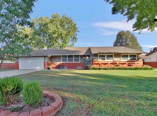 9120 W 9th St N, Wichita, KS 67212