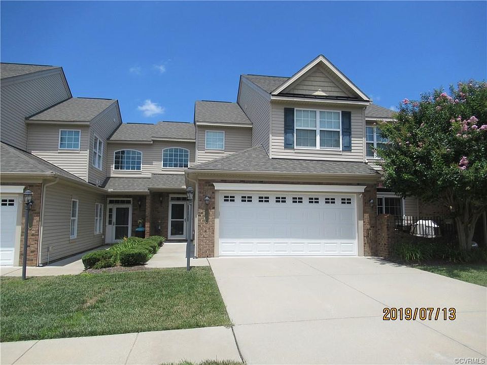 1st image of 806 Fair Port Cir