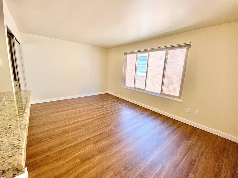 Summit Apartments — Photo 9