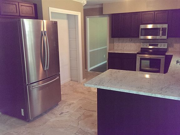 3rd image of 54570 Whispering Oak Dr