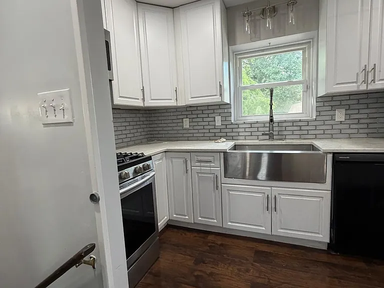 725 Birmingham Ave — Photo 7