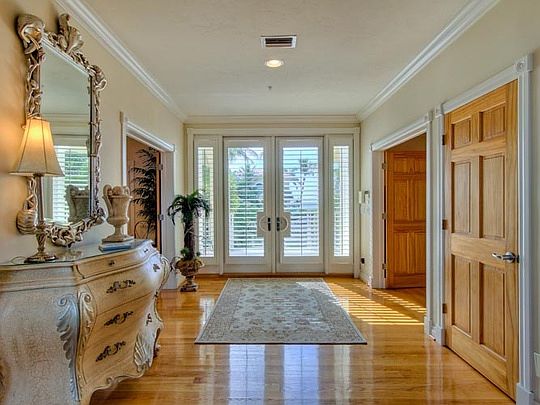 3rd image of 15891 Captiva Dr
