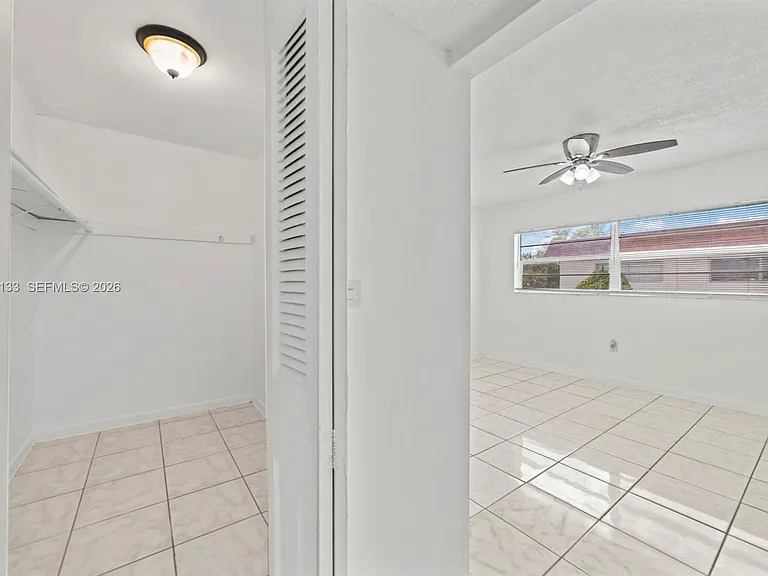 1560 NE 151st St #103 — Photo 18