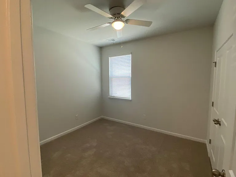 608 Ladywood Dr — Photo 11