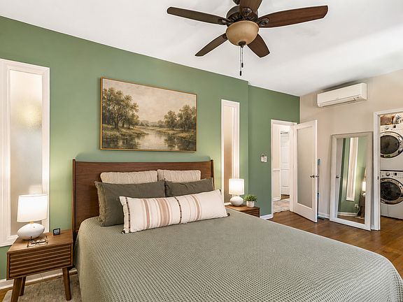 5th image of 4410 N Paulina St APT 2