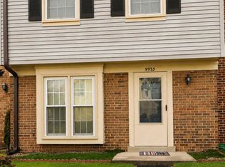 5933 Grisby House Ct, Centreville, VA 20120