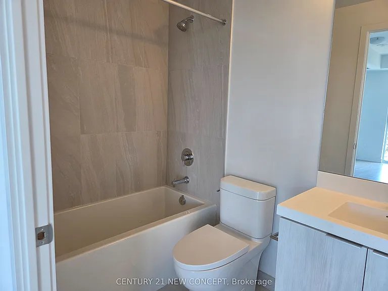 5858 Yonge St #323 — Photo 8