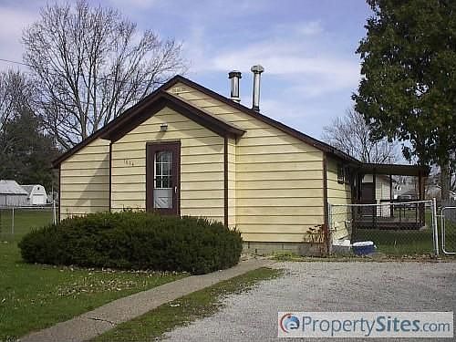 2nd image of 1634 Lakeshore Dr