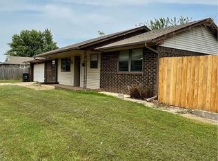 2616 N Santa Fe Ave, Moore, OK 73160