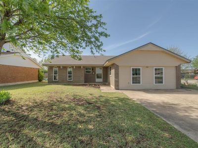 700 Century Dr, Moore, OK, 73160