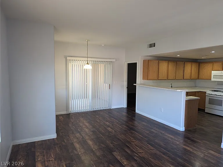 9580 W Reno Ave #281 — Photo 4