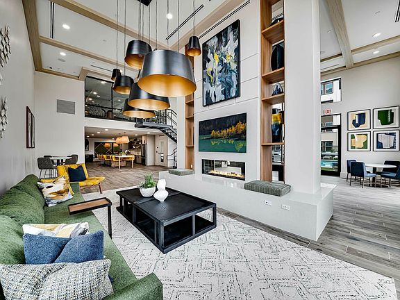 TownCenterAmenities-4LR