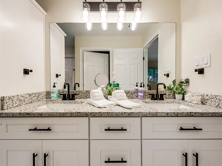 7754 Querida Ln — Photo 36