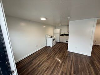2nd image of 282 N Main St
