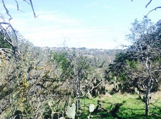 450 White Oak Rd, Fredericksburg, TX 78624