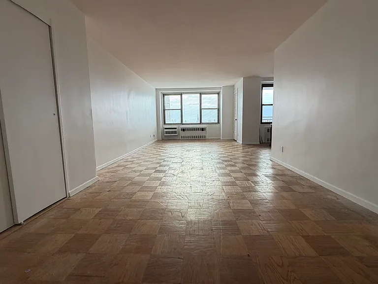 10 Huron Ave #11J — Photo 2