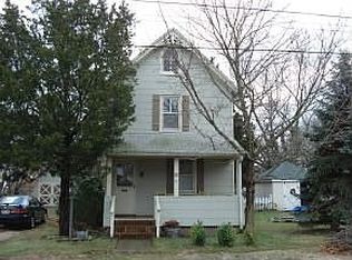 31 Beach Ave, Manahawkin, NJ 08050