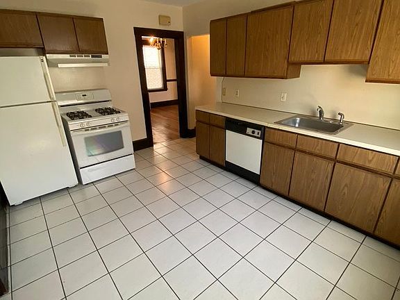5th image of 231 Independence Ave #2