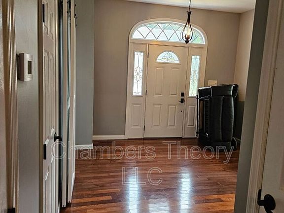 2nd image of 8315 Argent Cir