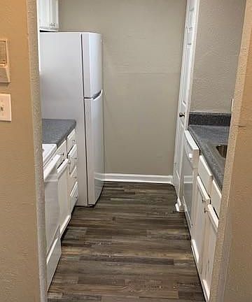 4th image of 10075 Westpark Dr APT 36