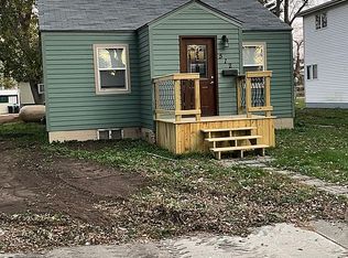 512 W 3rd St, Webster, SD 57274