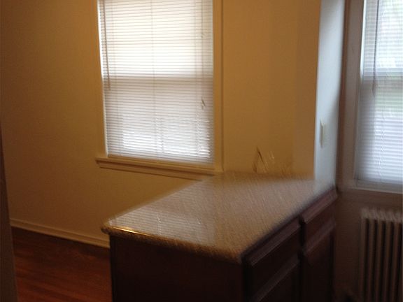 5th image of 150 E 233rd St APT 26