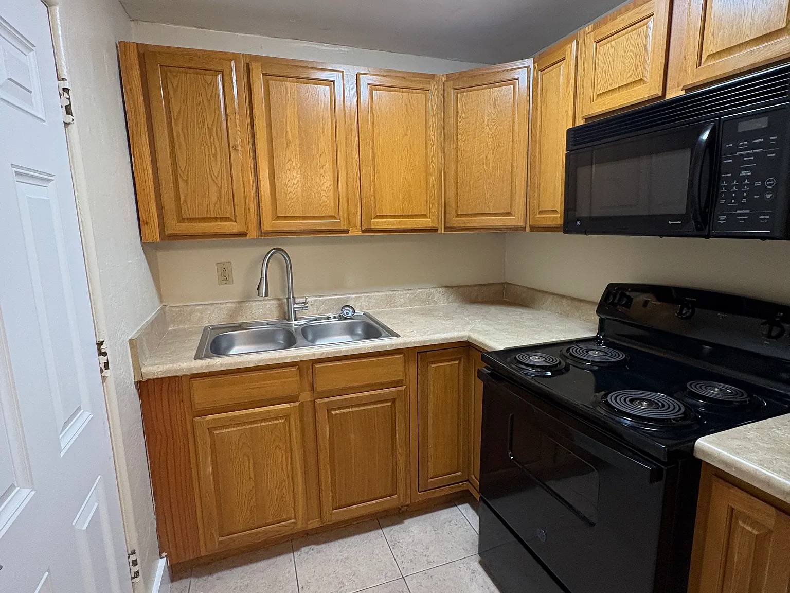 227 Strawberry Ln — Photo 3