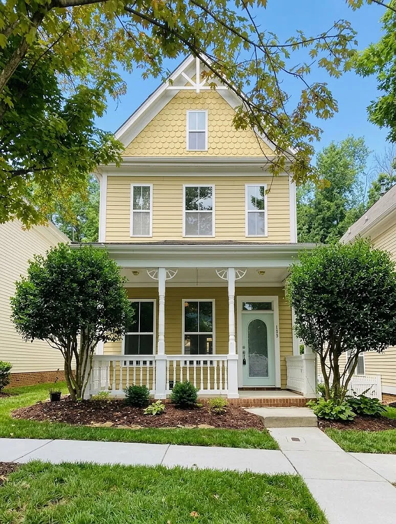 3 bed, 2.5 bath, 1522 sqft, $1,895 — Photo 1