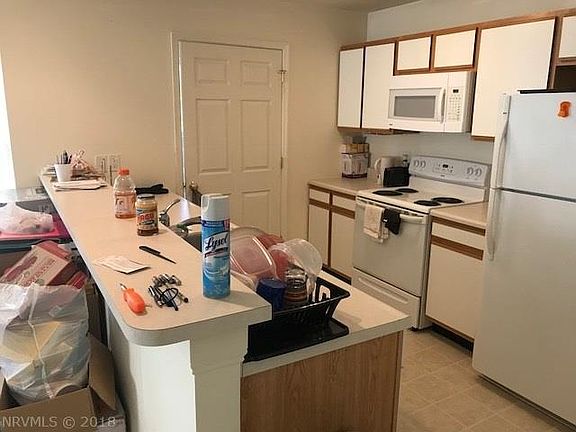 4th image of 1902 Tabor Village Dr #B