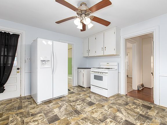3rd image of 2088 Rawley Pike