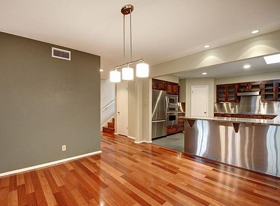 4th image of 6510 E Hill Dr