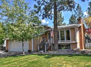 10624 N College Place Dr, Spokane, WA 99218