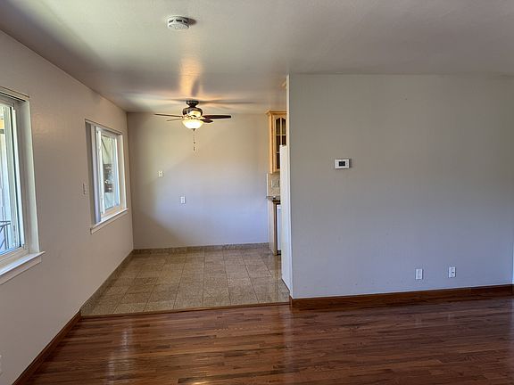 4th image of 727 Opal Dr APT 3