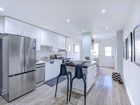 5th image of 44 Fisher St
