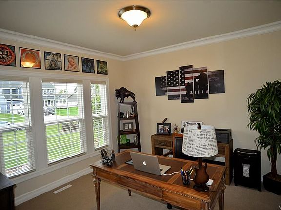3rd image of 3402 Ashwood Dr