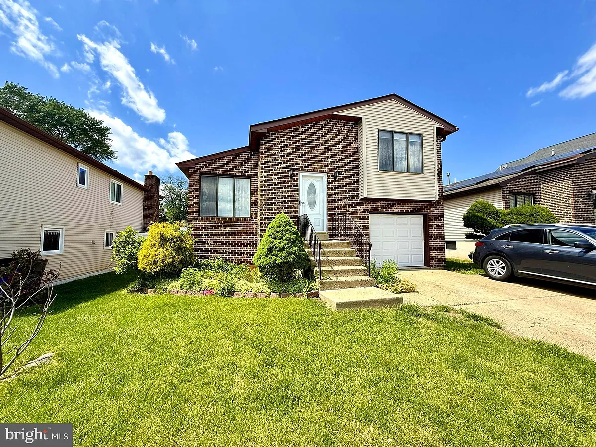 Photo 2 of 26 - 13042 Trina Dr #0 - Philadelphia, PA Building Photo - 13042 Trina Dr #0
