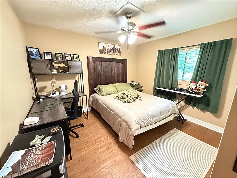 1609 Lemon Tree Ln — Photo 17