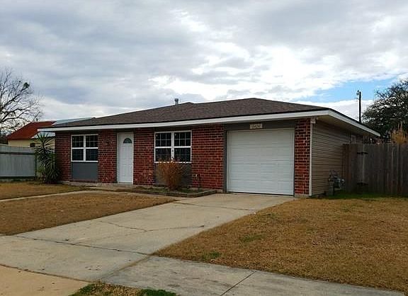 3rd image of 2404 Kinglet Dr