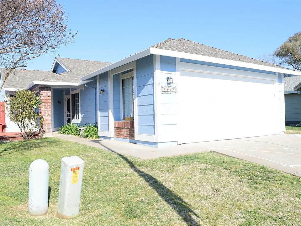1st image of 9395 Soaring Oaks Dr