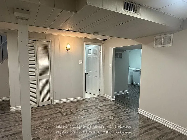 113 Confederation Dr — Photo 19