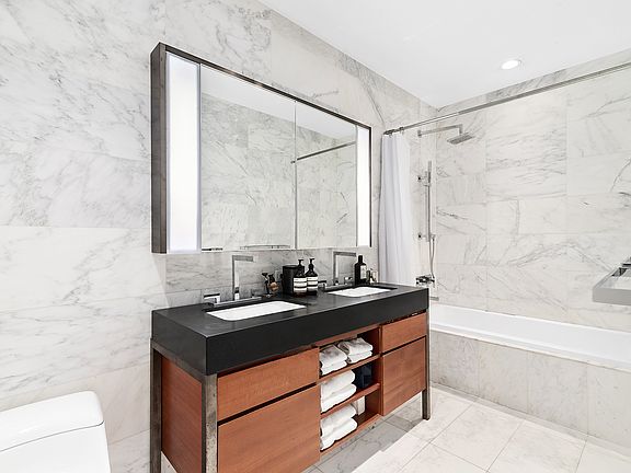 5th image of 75 Wall St APT 18N