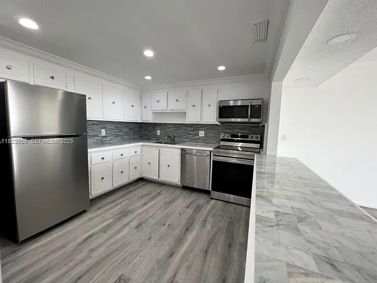 13499 Biscayne Blvd #1205 — Photo 4