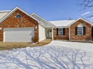 266 Jacob Ln, Ballwin, MO 63021