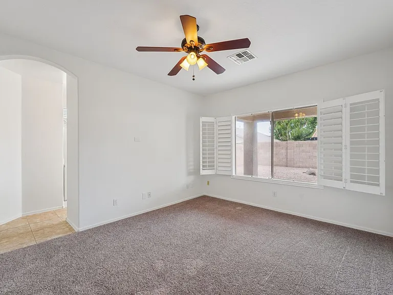 1268 E Birdland Dr — Photo 27