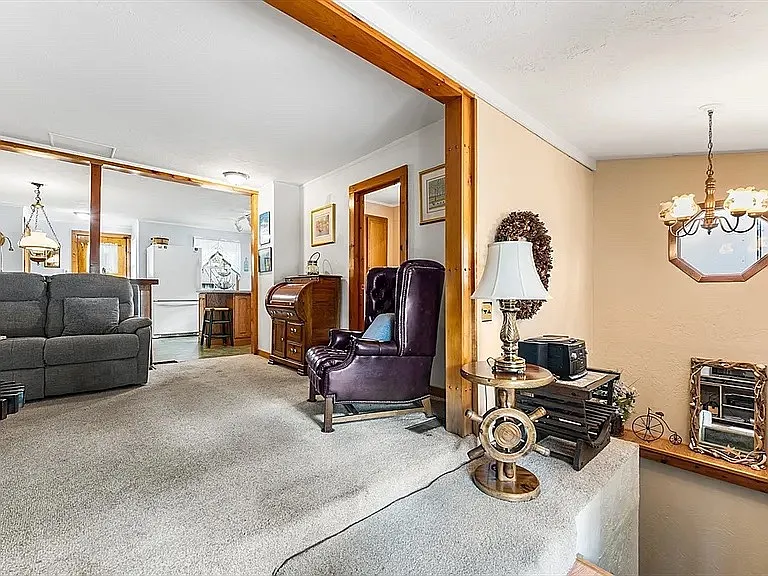 187 Riverview St — Photo 15