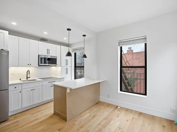 663 Greene Avenue image 1 of 11