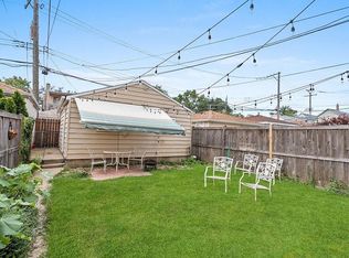 3333 W Warner Ave UNIT 1, Chicago, IL 60618
