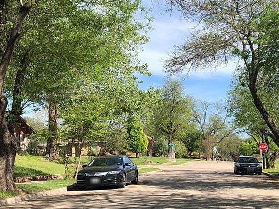 5th image of 4606 Cliffwood Dr
