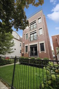 2637 N Southport Ave UNIT 3, Chicago, IL, 60614