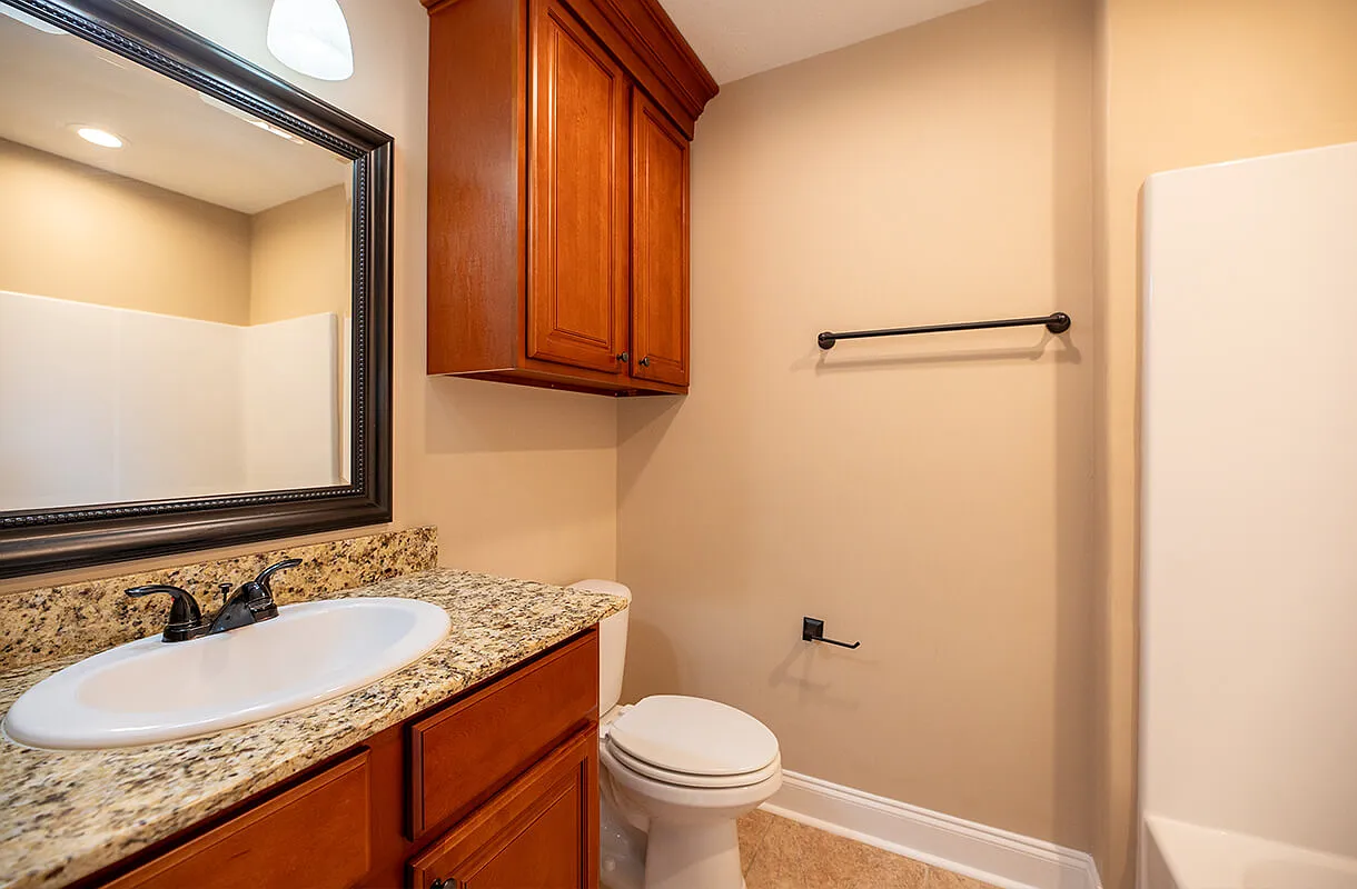 2 bed, 2.5 bath, 1200 sqft, $1,350 — Photo 2
